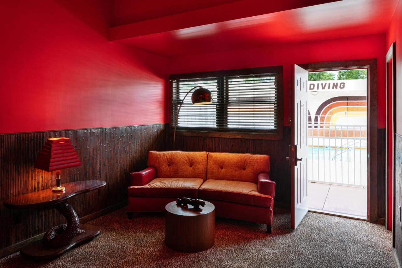 The Dive Motel And Swim Club Нэшвилл Экстерьер фото